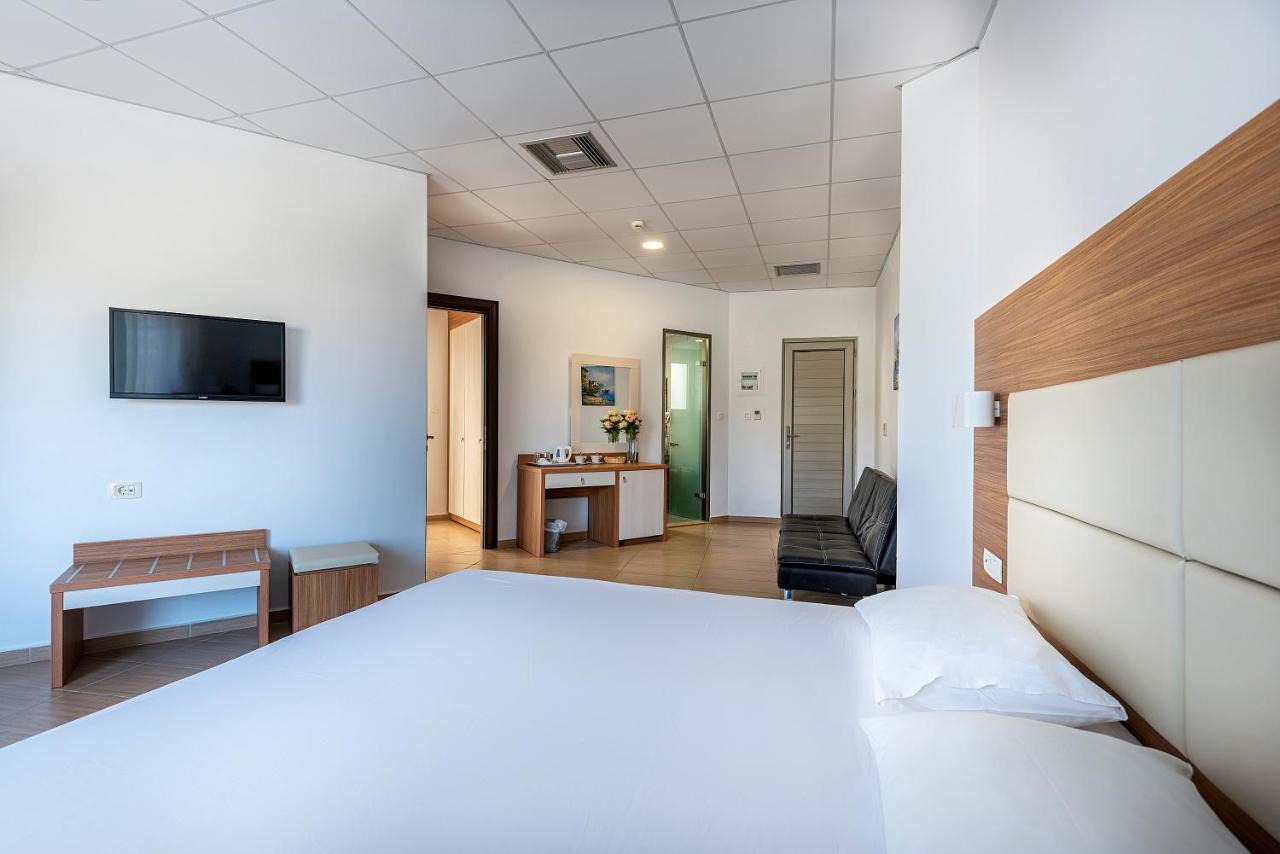 Royal Bay Suites Kéfalos Dış mekan fotoğraf