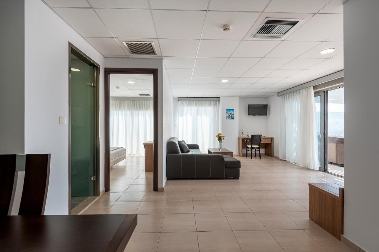 Royal Bay Suites Kéfalos Dış mekan fotoğraf