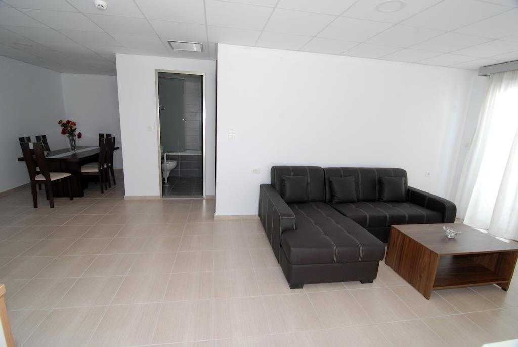 Royal Bay Suites Kéfalos Oda fotoğraf